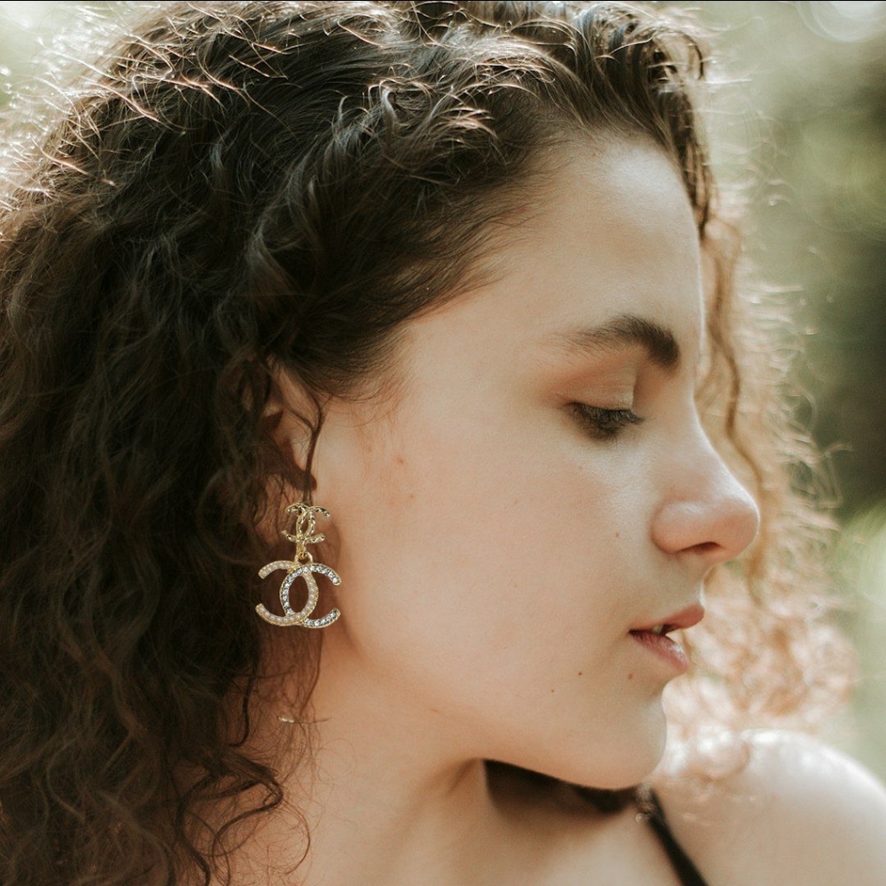 Gold and Crystal Fashion Earrings‎